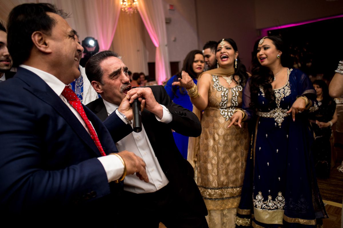 Rocky-Amanda-045-Pipeline-Gudwara-Winnipeg-Wedding-Photographer-Singh-Photography-
